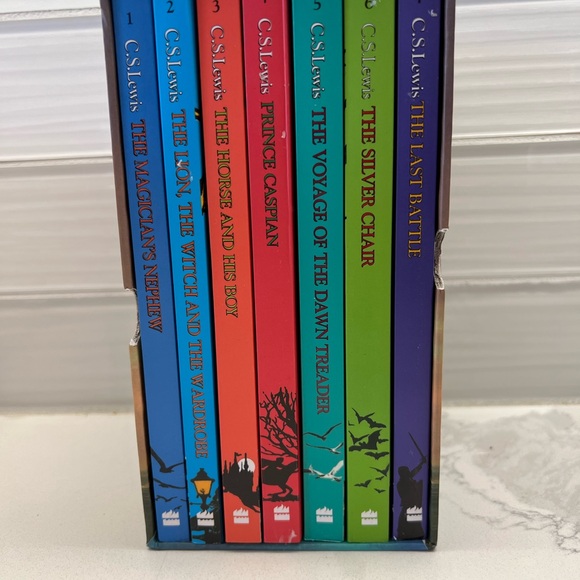 Narnia Book Set - CW Lewis Chronicles of Narnia 7 Book Collection - Picture 3 of 6